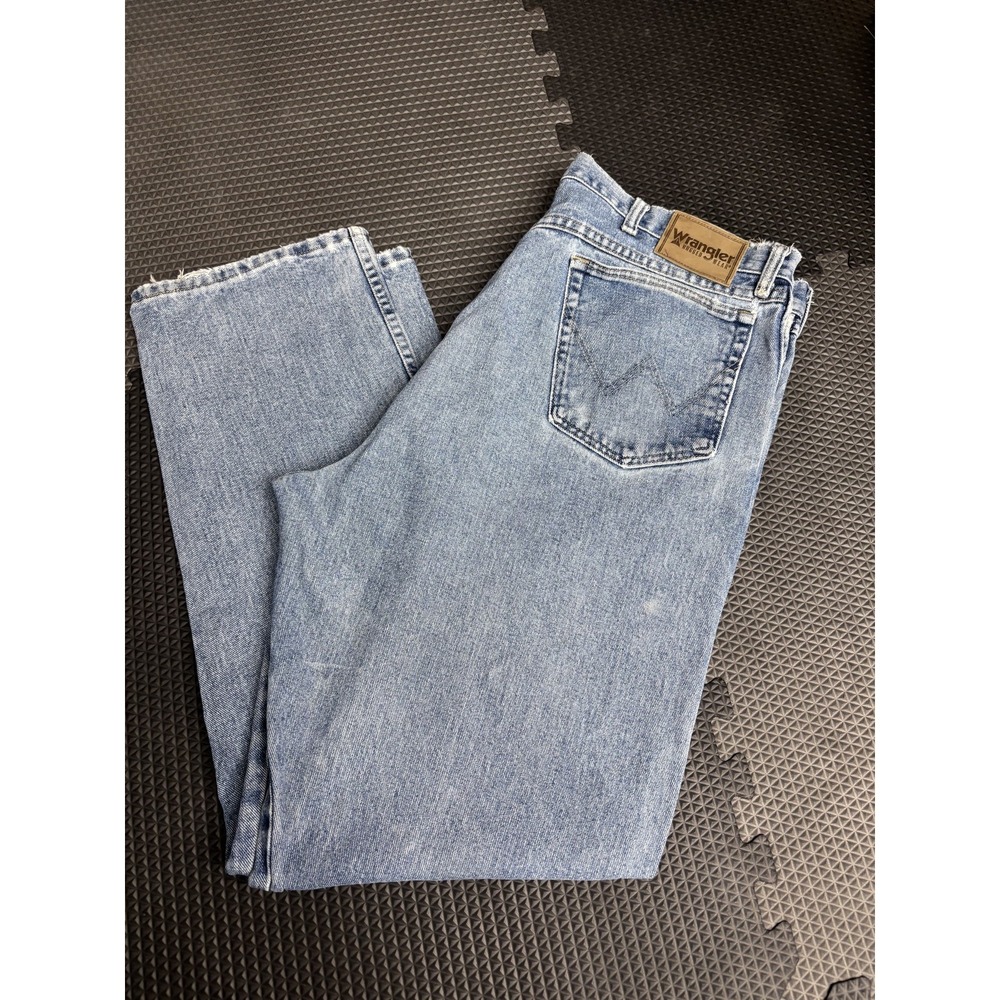 Wrangler Men's Regular Fit Jeans Size 40 x‎ 32 Light Wash Blue Denim Workwear